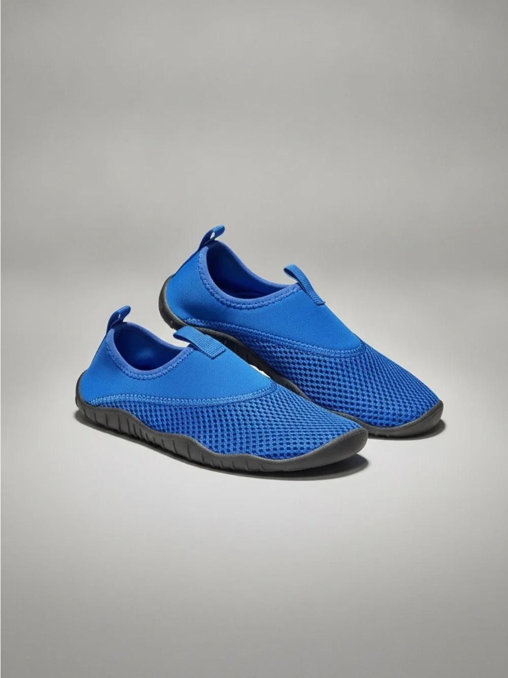 Wonder Nation brand - Blue Slip-On Kids Water Shoes size 2/3
